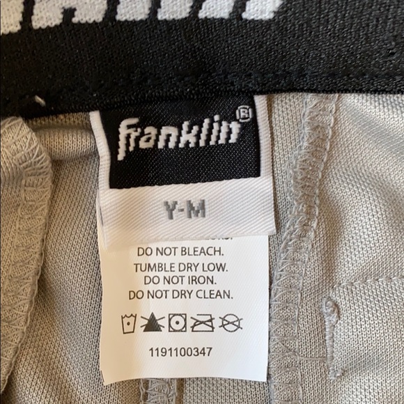 Child’s baseball ⚾️ pants - Picture 6 of 7